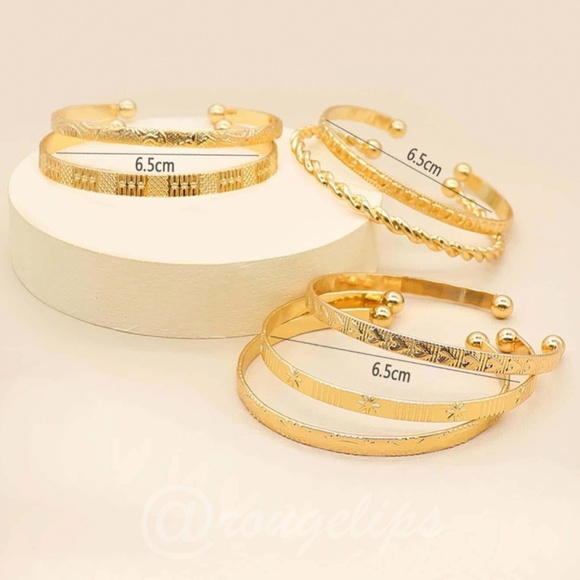 7 Gold Tone Set of Bracelets Fashion Jewelry - Picture 4 of 4